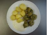 Smažená brokolice, tatarská omáčka, brambory